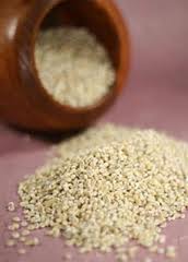 Hạt ý dĩ xay tách vỏ