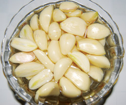 Tỏi Lý sơn ngâm dấm