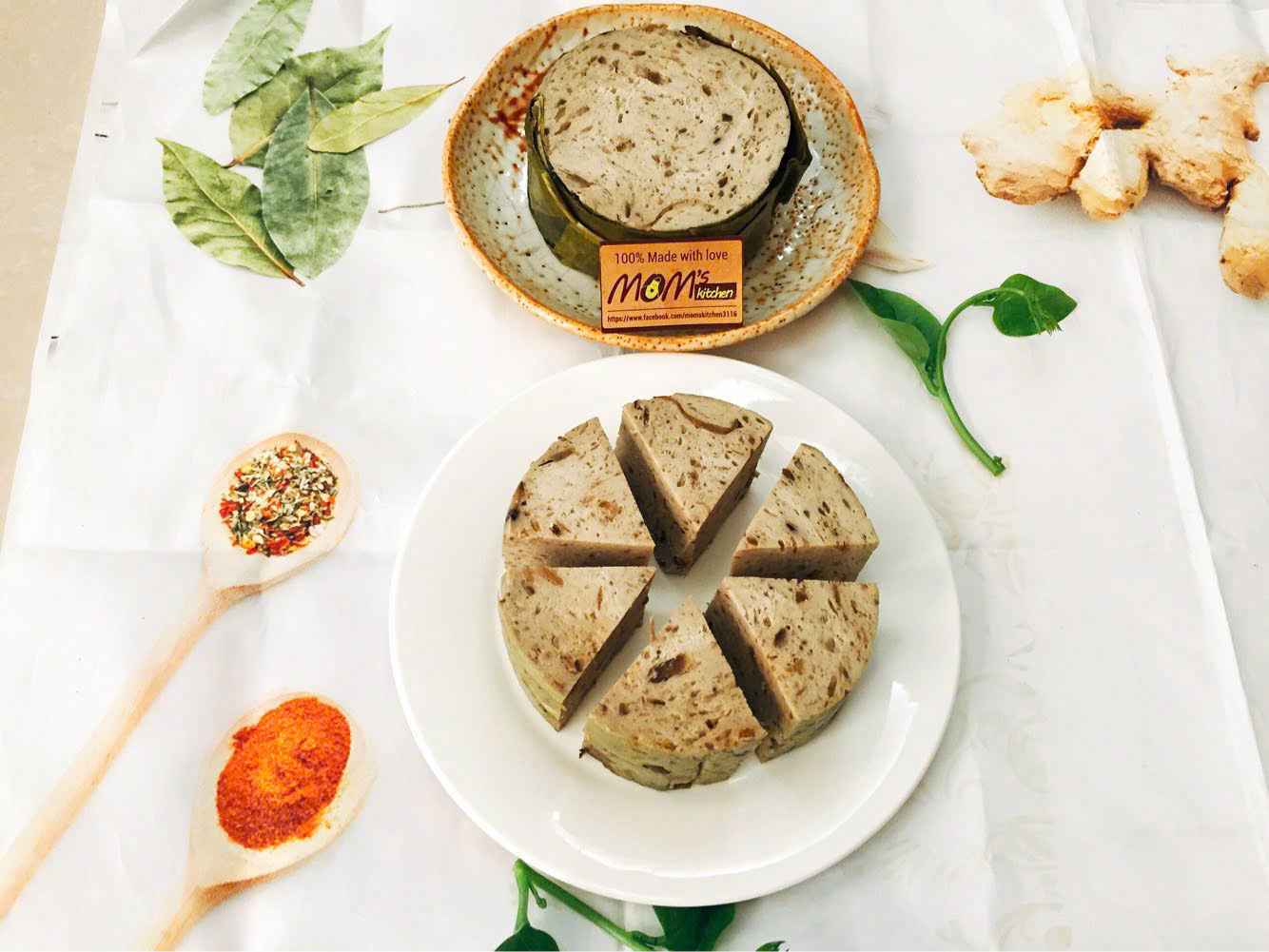 Giò Nấm chay Mom'skitchen (8936196940153)